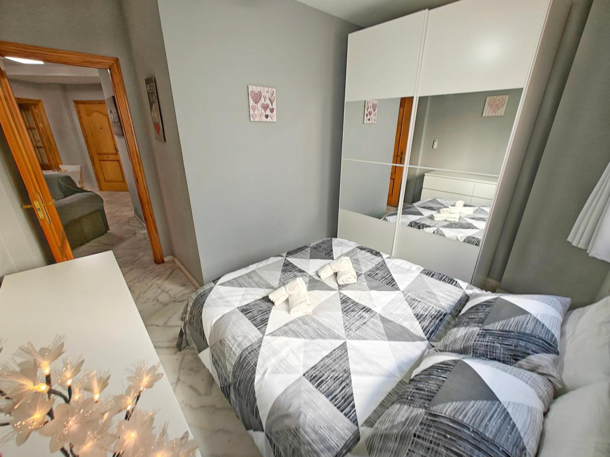 Moderno Piso Centrico 3 Habitaciones Junto Al Mar 에스테포나 외부 사진